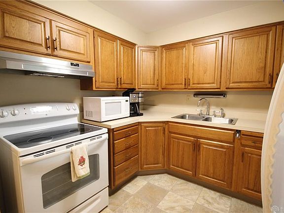 3rd image of 5313 Seaman Dr