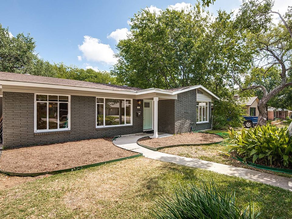 1st image of 423 Oakleaf Dr