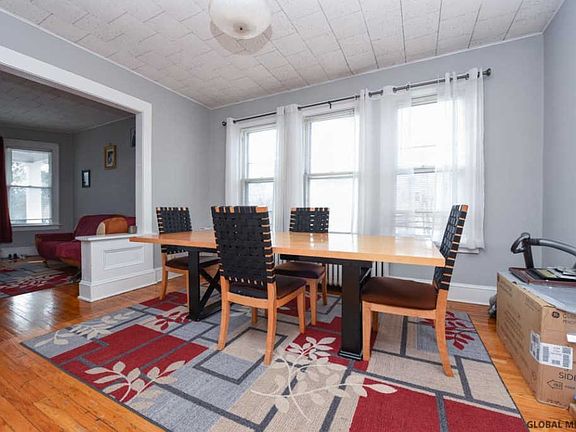 4th image of 168 Winthrop Ave
