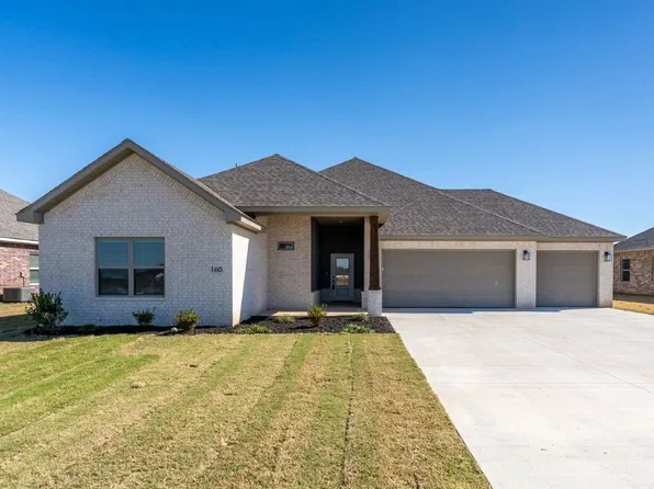 160 N Bloodhound Ave, Farmington, AR 72730