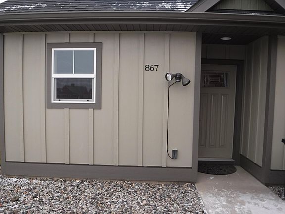3rd image of 867 Cottage Park Ln