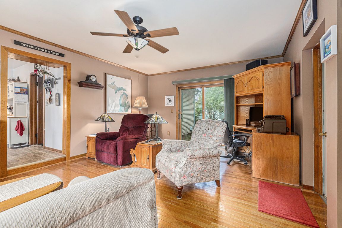 next background image