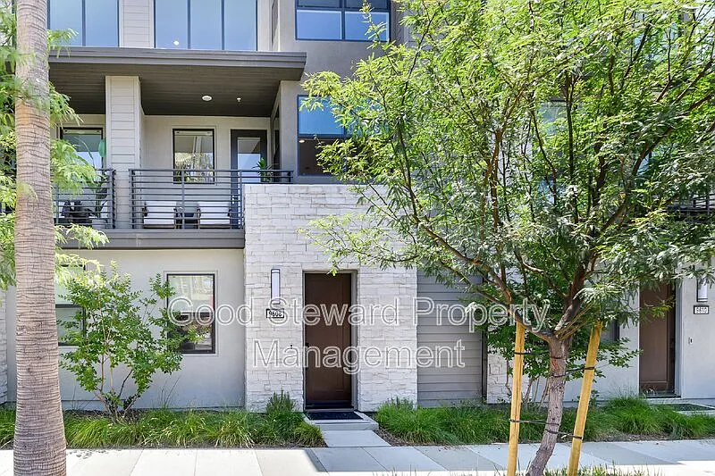 2 bed, 2.5 bath, 1164 sqft, $2,995 — Photo 3