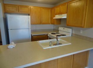 104 Rice Ln, Amity, OR 97101