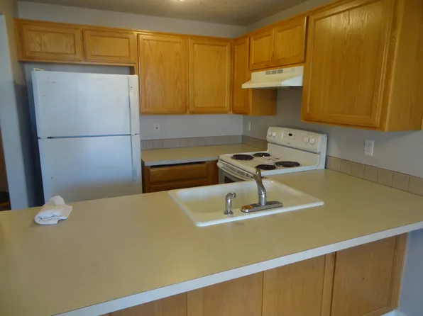 104 Rice Ln, Amity, OR 97101