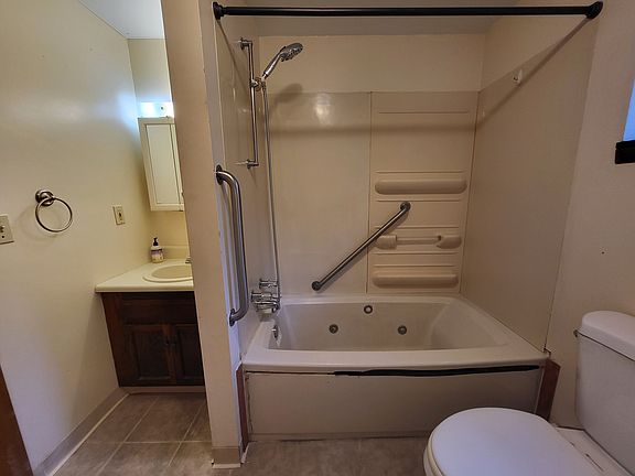 5th image of 1109 Glasgow Ct