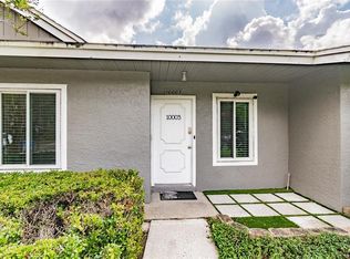 10003 Lake Oak Cir, Tampa, FL 33624