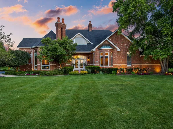 150 Silo Ridge Rd N, Orland Park, IL 60467