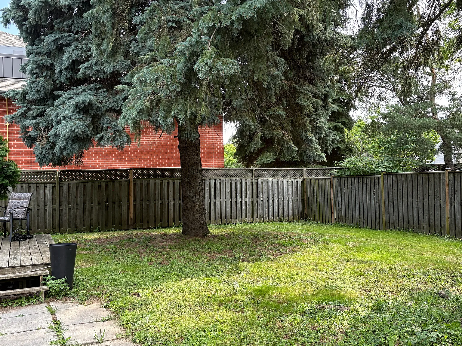 110 Wilson St, Ancaster — Photo 3