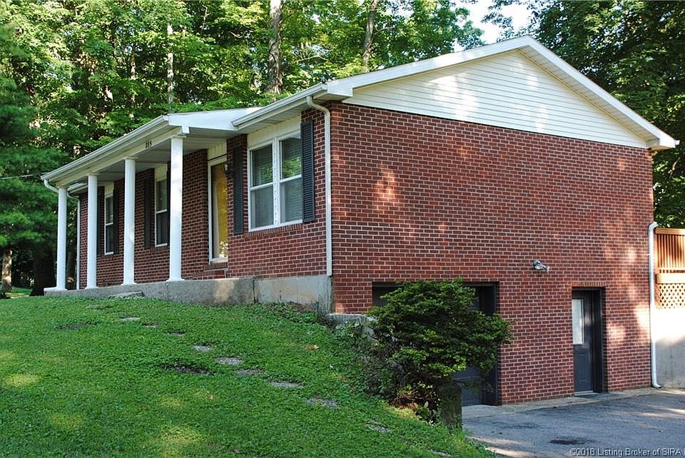 1st image of 285 E Woodlawn Dr