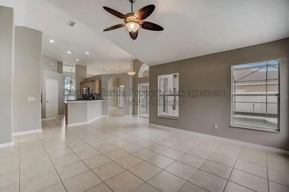 3 bed, 2.0 bath, 1793 sqft, $2,599 — Photo 3
