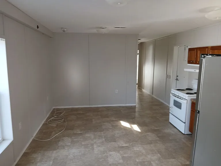 3190 Karen Dr — Photo 3