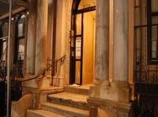 200 E 10th St, New York, NY 10003