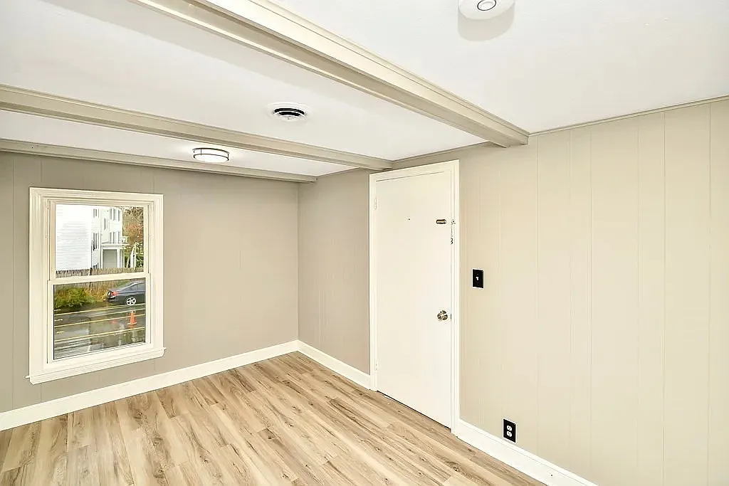 2 bed, 650 sqft, $2,000 — Photo 3