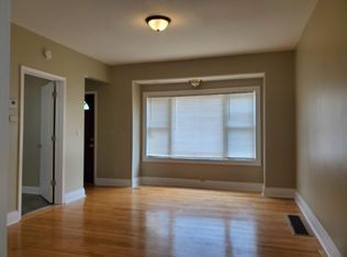 2965 S 8th St, Milwaukee, WI 53215