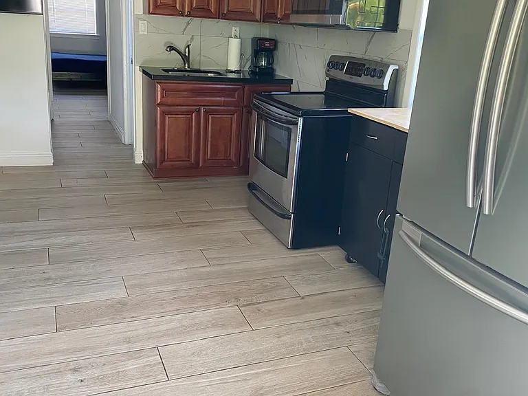 14920 NE 10th Ave #14920 — Photo 6