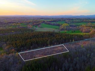 2 Tower Rd, Toccoa, GA 30577