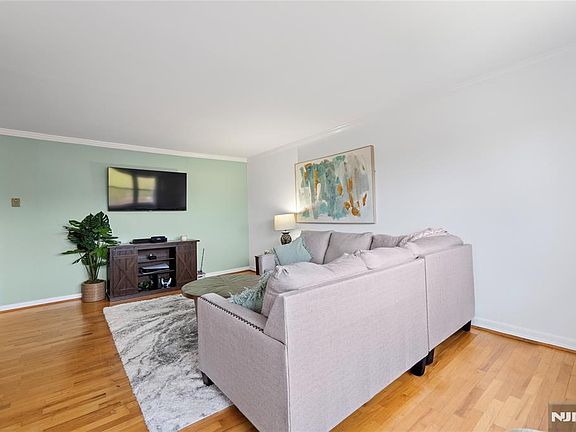 3rd image of 100 Pierson Miller Dr APT D53