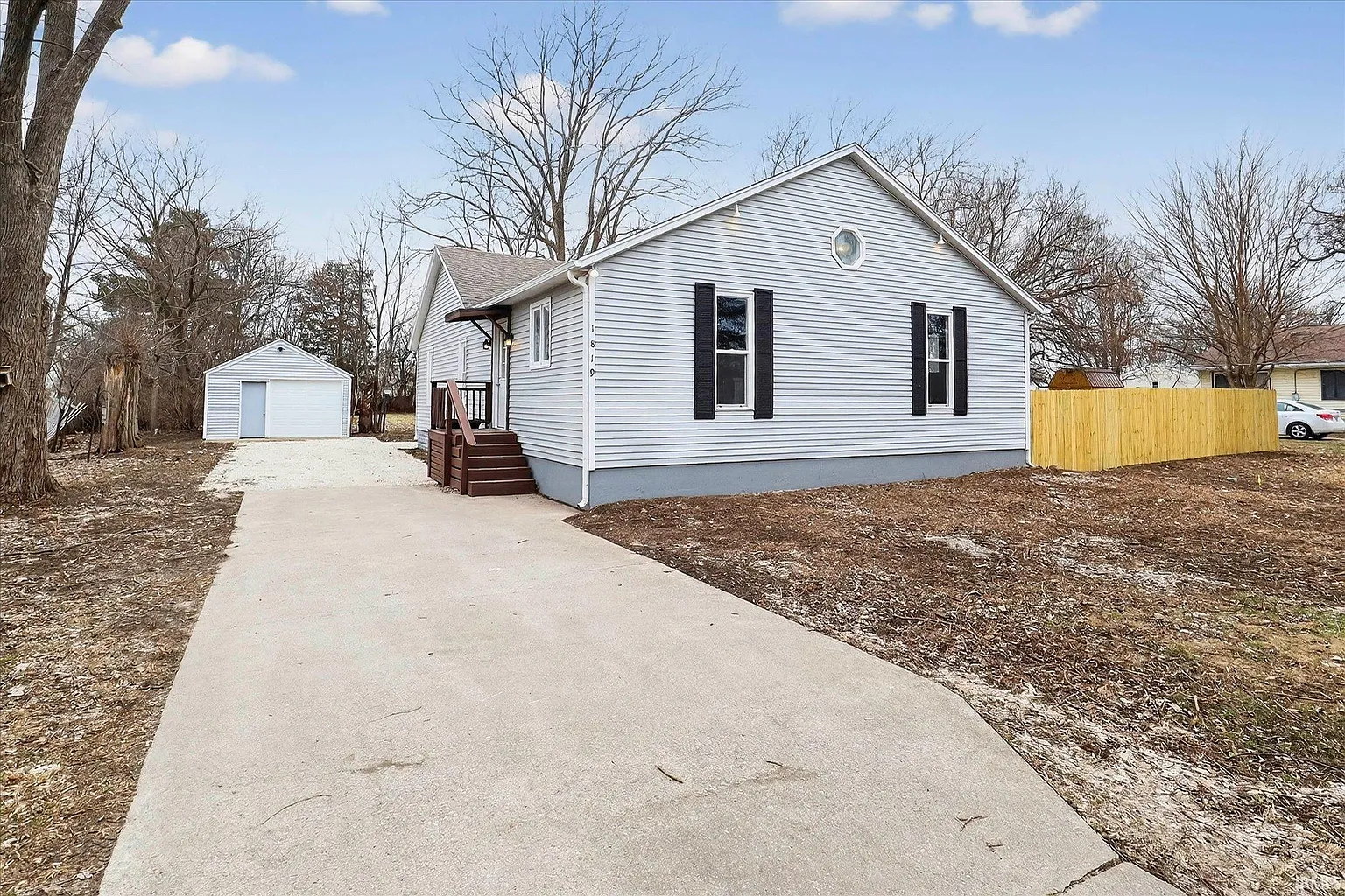 1819 N Sheridan St photo 1