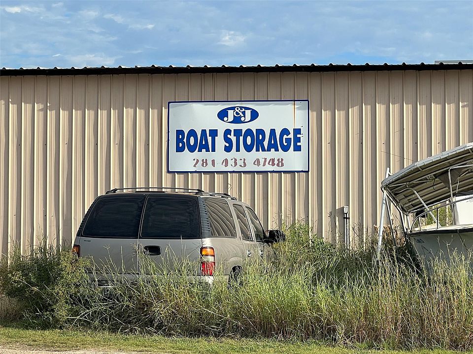 1st image of 3320 E Highway 332