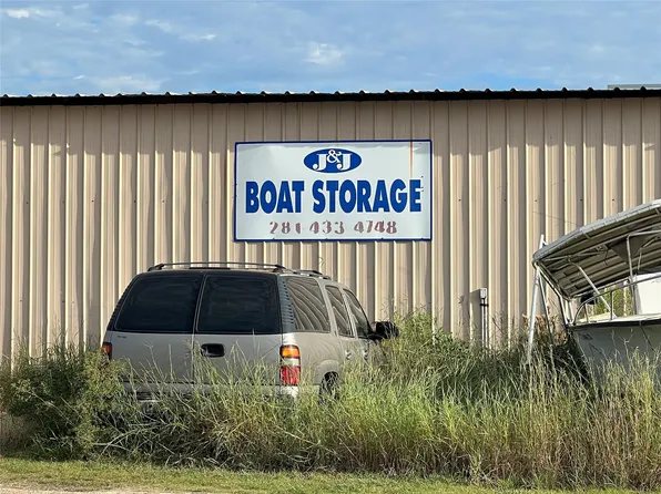 3320 E Highway 332, Freeport, TX 77541