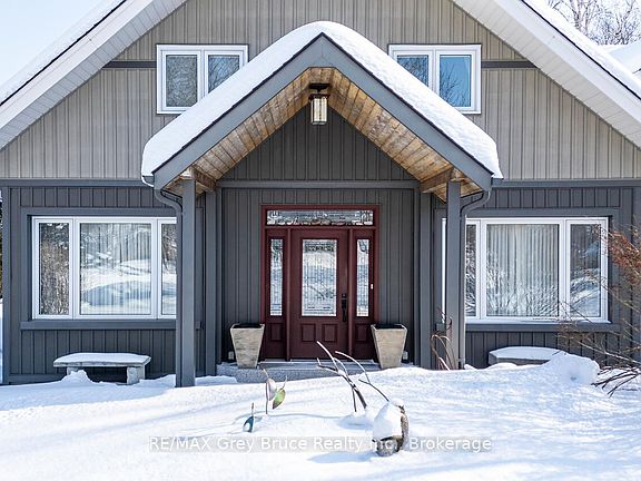 4th image of 424 Huron Rd