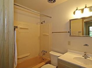 918 Havey Rd, Madison, WI 53704