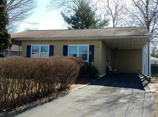 2 E Jack St, Hazlet, NJ 07730