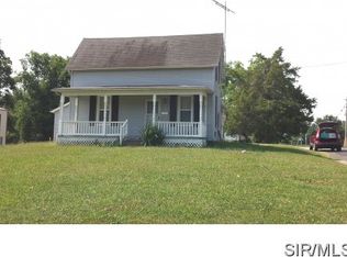 914 E Saint Louis St, Nashville, IL 62263