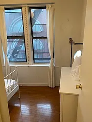 Rented by R New York