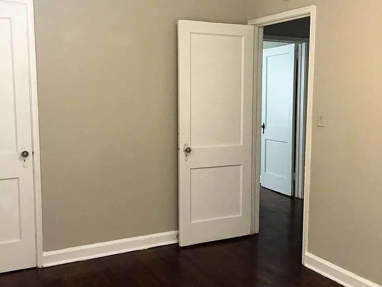 210 Lakewood Dr SE — Photo 5
