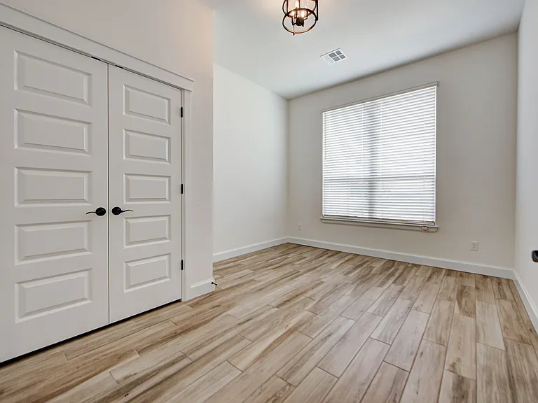 3027 Pescara Dr — Photo 42