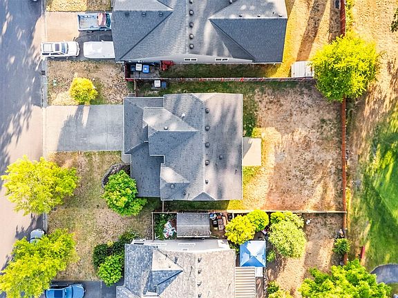 4th image of 15235 105th Avenue SE