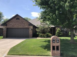 4521 S Shady Lane Ct, Springfield, MO 65810