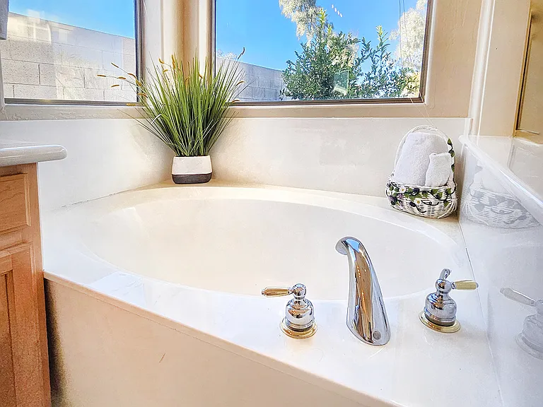 2508 E Fremont Rd — Photo 8