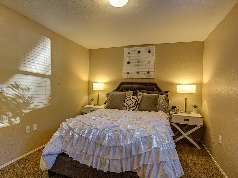 Commons at Creekside Apartments — Photo 10