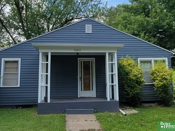 1003 N Blackburn Ave, York, NE 68467