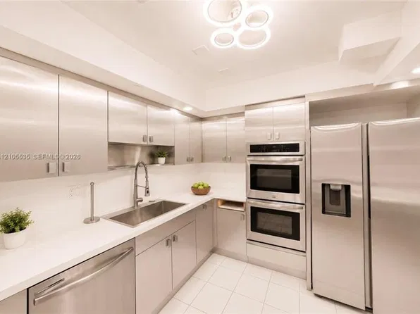 406 Saint Andrews Rd, Hollywood, FL