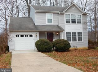 7 Redskin Dr, Fredericksburg, VA 22405
