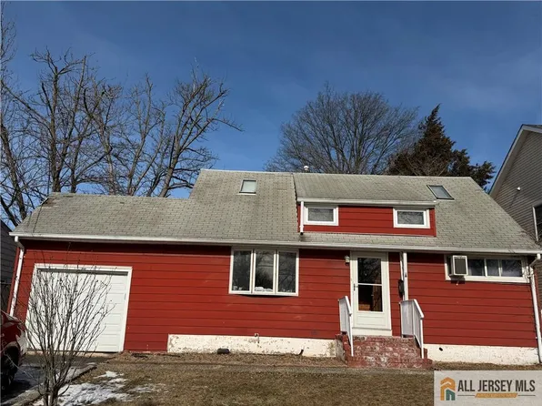 30 Bender Ave, Iselin, NJ 08830