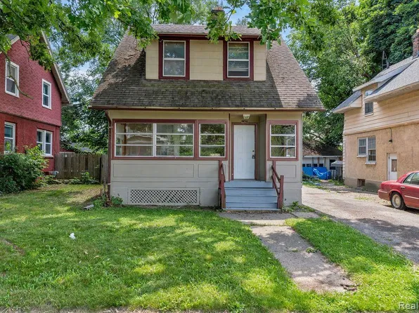 2305 Flushing Rd, Flint, MI 48504