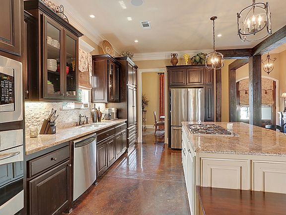4th image of 36284 Lasalle Pointe Dr