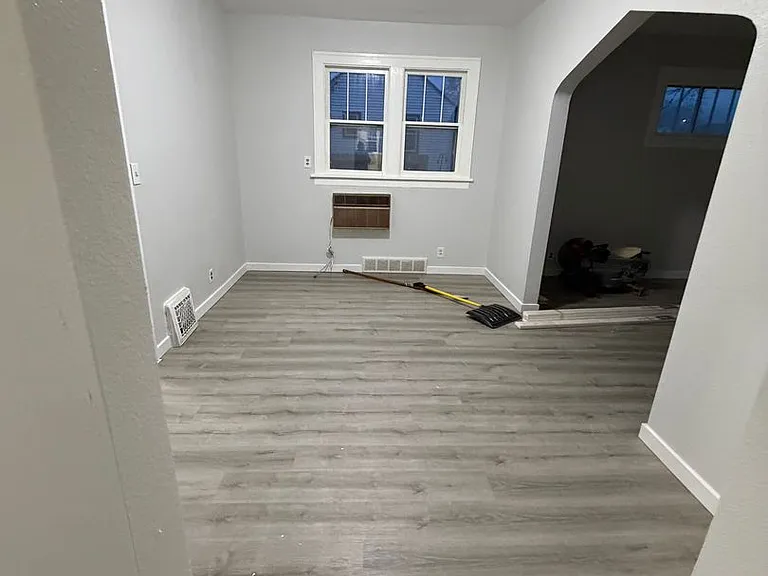 623 S Willow Ave — Photo 10