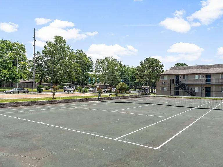Deerfield Estates - First Months Rent FREE *Select Units Only* — Photo 72