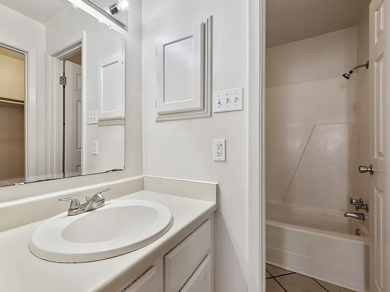 1904 Dartmouth St #S4 — Photo 12