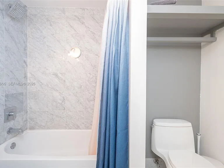 253 NE 2nd St #315 — Photo 9