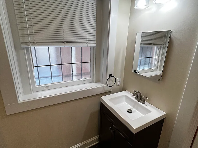 1604 Grove Ave #1 — Photo 32