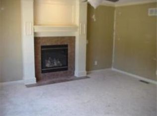 705 NE 99th St, Kansas City, MO 64155