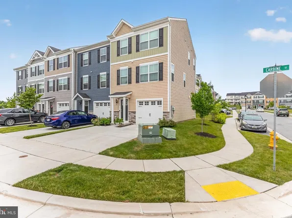 300 Carbine St, Taneytown, MD 21787