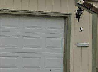 9 Arete Ct, Hercules, CA 94547